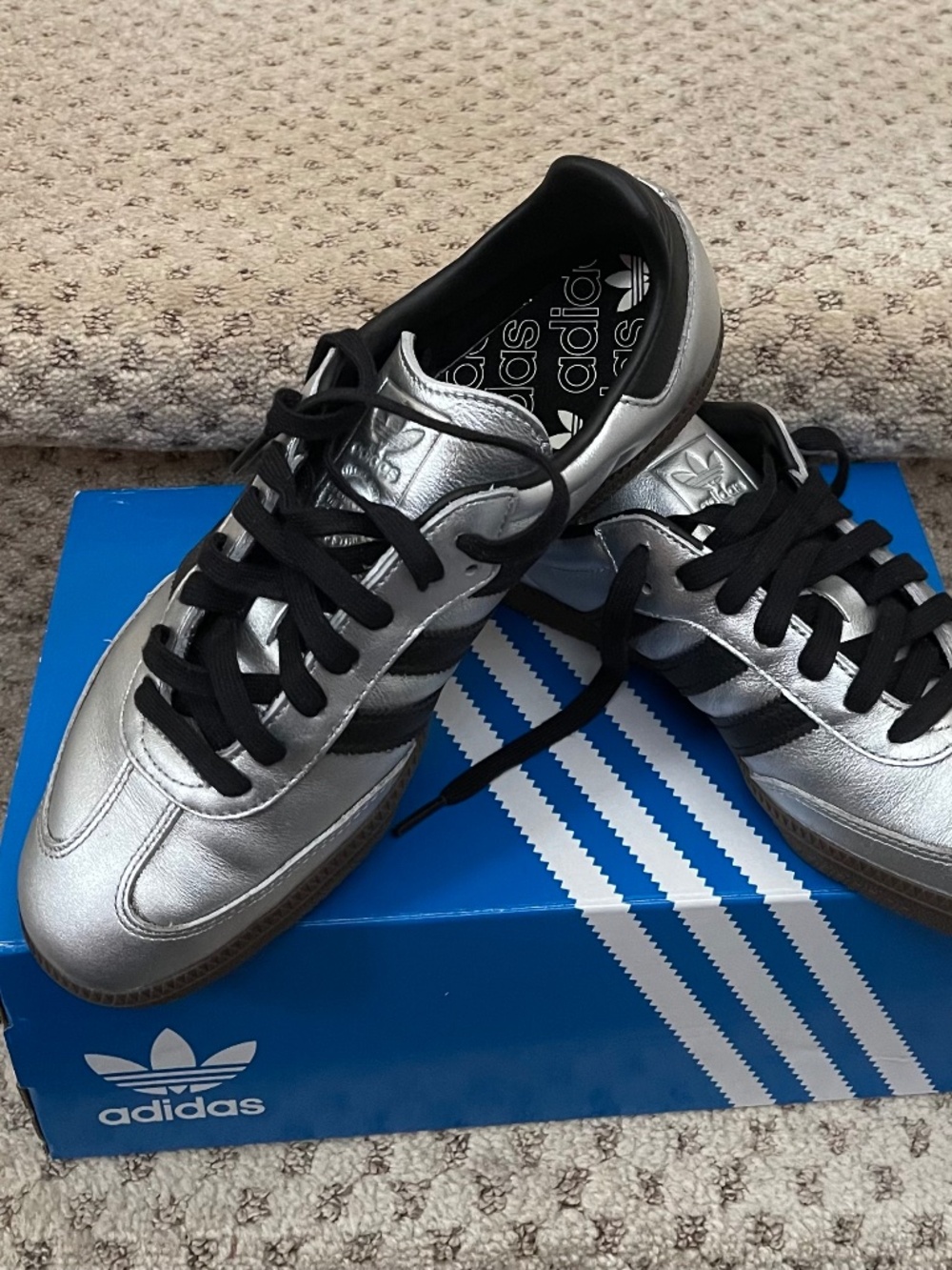 Adidas Originals Samba OG Silver Metallic with Black Stripes Sz 9.5 W/ 8 UK